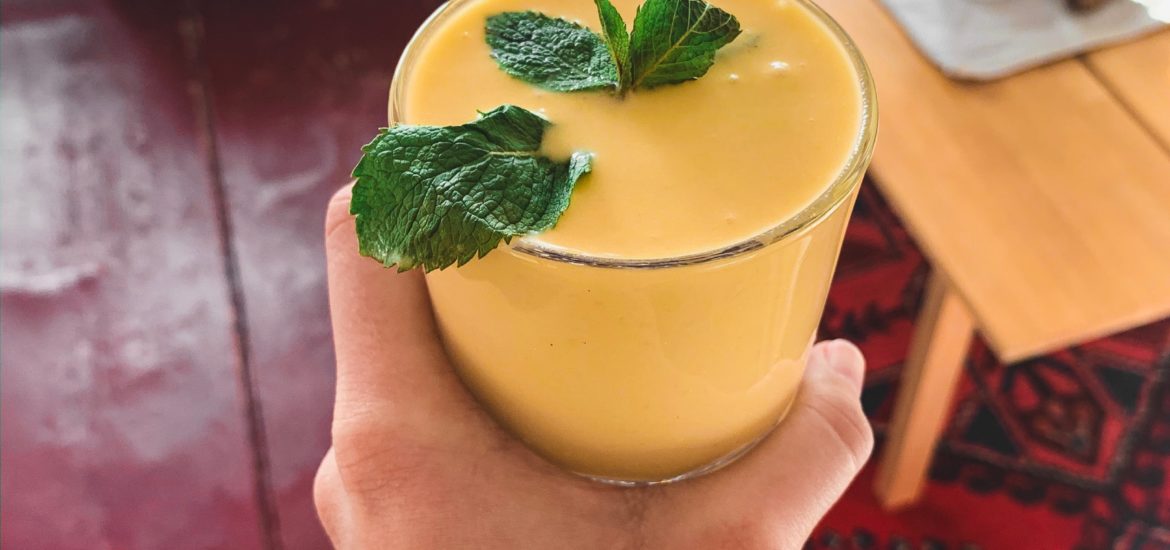 glutenfreier veganer Mango Lassi